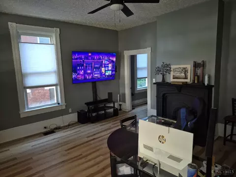 Living - 955 Wells St, Cincinnati, OH 45205 photo 1 of 1