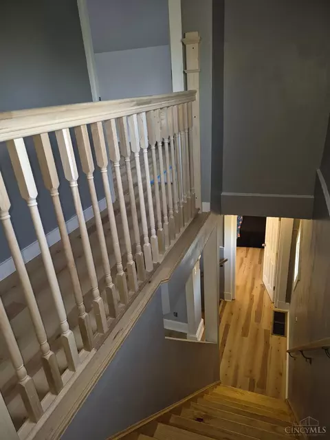 Entry Way - 955 Wells St, Cincinnati, OH 45205 photo 5 of 6