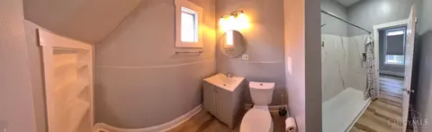 Bath - 955 Wells St, Cincinnati, OH 45205 photo 3 of 5