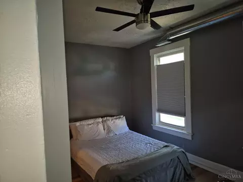 Bedroom - 955 Wells St, Cincinnati, OH 45205 photo 1 of 3