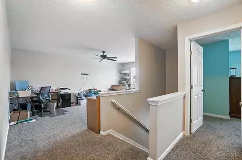Entry Way - 1675 Mounts Rd, Maineville, OH 45039 photo 3 of 4