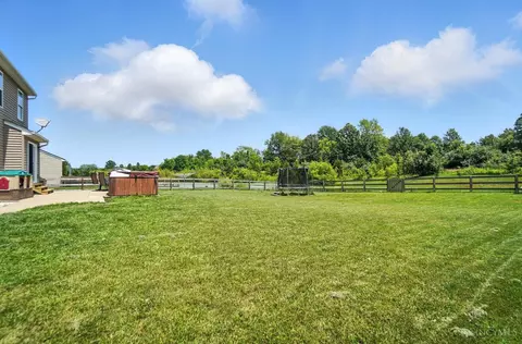Exterior - 1675 Mounts Rd, Maineville, OH 45039 photo 8 of 9