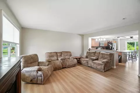 Living - 1675 Mounts Rd, Maineville, OH 45039 photo 2 of 2