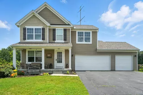 Exterior - 1675 Mounts Rd, Maineville, OH 45039 photo 2 of 9