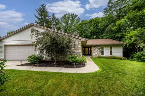 6676 Amsterdam Dr, Liberty Township, OH 45044