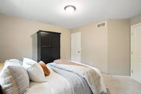 Bedroom - 836 Dorgene Ln, Cincinnati, OH 45244 photo 4 of 6