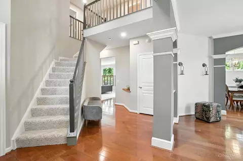 Entry Way - 836 Dorgene Ln, Cincinnati, OH 45244 photo 3 of 13