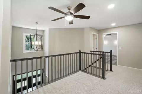 Entry Way - 836 Dorgene Ln, Cincinnati, OH 45244 photo 10 of 13