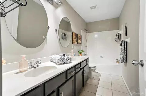 Bath - 836 Dorgene Ln, Cincinnati, OH 45244 photo 7 of 9