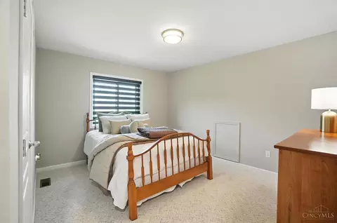 Bedroom - 836 Dorgene Ln, Cincinnati, OH 45244 photo 5 of 6
