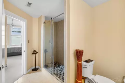 18 Fourth St, Cincinnati, OH 45202 photo 37