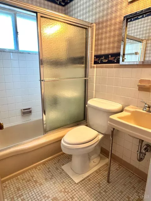 9238 Tag Dr, Cincinnati, OH 45231 photo 38