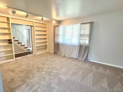 9238 Tag Dr, Cincinnati, OH 45231 photo 15