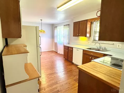 9238 Tag Dr, Cincinnati, OH 45231 photo 25