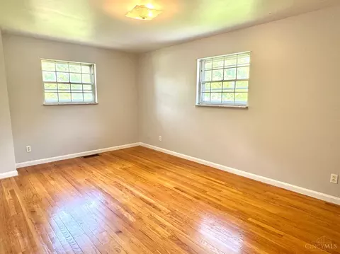 9238 Tag Dr, Cincinnati, OH 45231 photo 42
