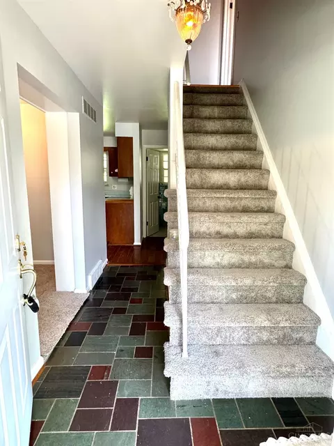 9238 Tag Dr, Cincinnati, OH 45231 photo 14