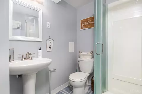 Bath - 3754 Eyrich Rd, Cincinnati, OH 45248 photo 2 of 2