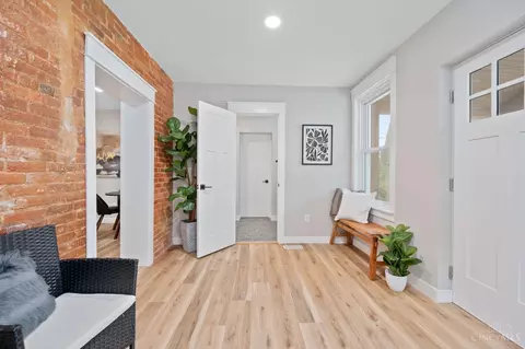 6740 Hurd Ave, Cincinnati, OH 45227 photo 8