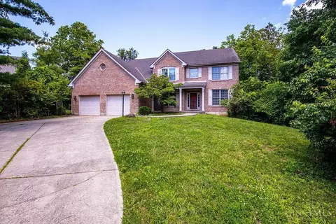 8270 Weller Rd, Montgomery, OH 45242