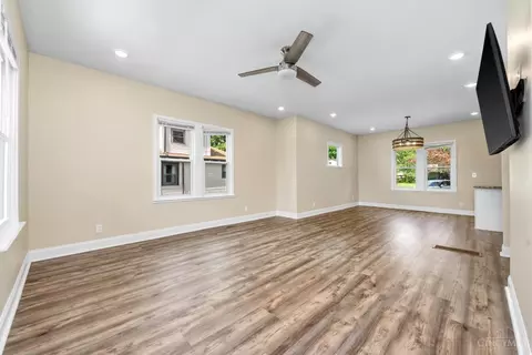 8708 Blue Ash Rd, Cincinnati, OH 45242 photo 7