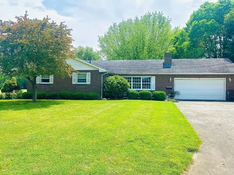 110 San Mar Gale Dr, Sabina, OH 45169