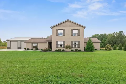 1716 Yankeetown Rd, Hamersville, OH 45130