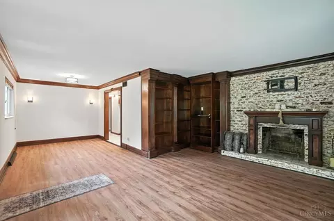 Living - 2000 Neeb Rd, Cincinnati, OH 45233 photo 1 of 3
