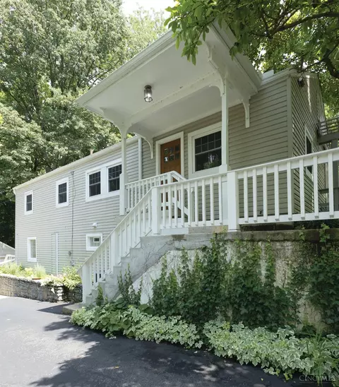 2324 Shelterwood Dr, Kettering, OH 45409