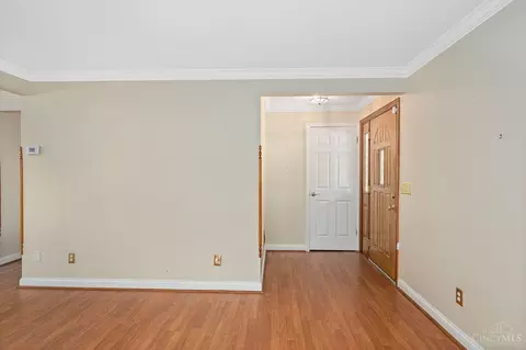 3915 Petoskey Ave, Mariemont, OH 45227 photo 3
