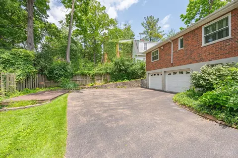 3915 Petoskey Ave, Mariemont, OH 45227 photo 25