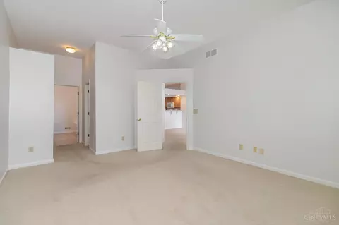 849 Cypresspoint Ct, Cincinnati, OH 45245 photo 10