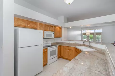 849 Cypresspoint Ct, Cincinnati, OH 45245 photo 13