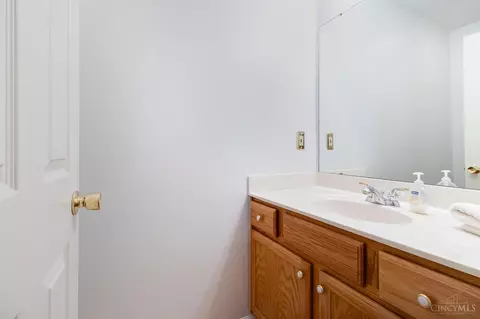 849 Cypresspoint Ct, Cincinnati, OH 45245 photo 15