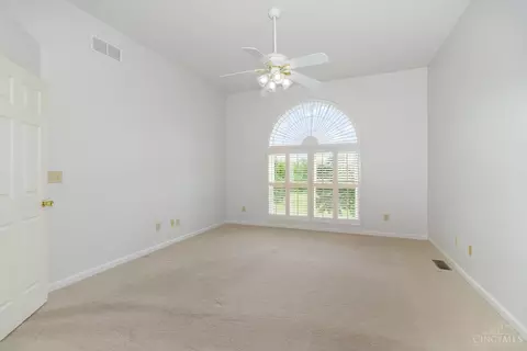 849 Cypresspoint Ct, Cincinnati, OH 45245 photo 7