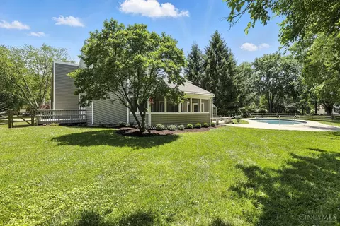Exterior - 8372 Heritage Dr, Cincinnati, OH 45249 photo 11 of 14