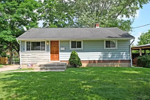 30 Winnebago Dr, Milford, OH 45150