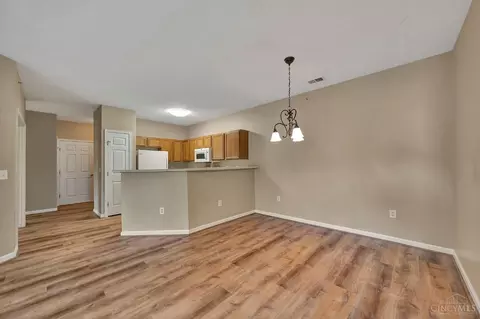 5461 Michelles Oak Ct, Cincinnati, OH 45248 photo 28