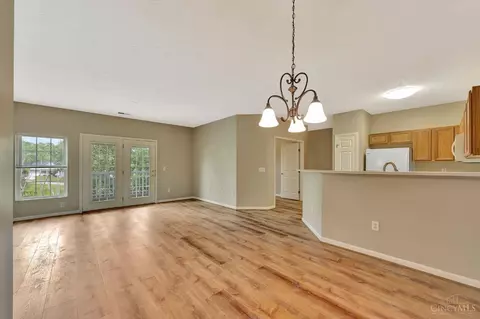 5461 Michelles Oak Ct, Cincinnati, OH 45248 photo 31