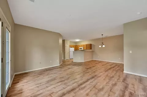 5461 Michelles Oak Ct, Cincinnati, OH 45248 photo 26