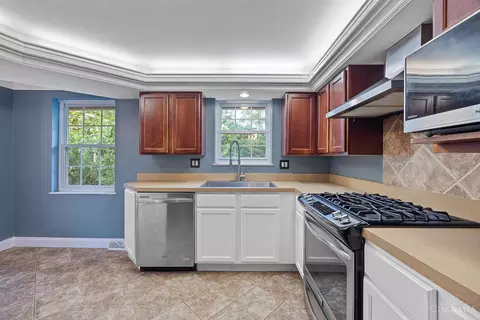 Kitchen - 7611 State Rd, Cincinnati, OH 45255 photo 4 of 6