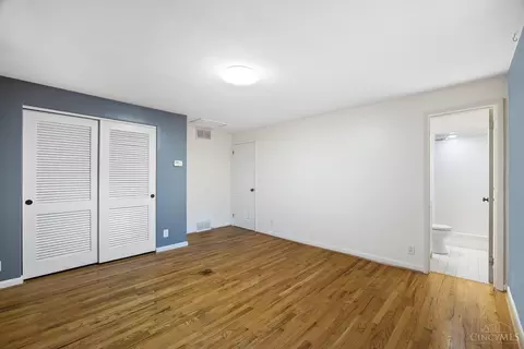 Bedroom - 7611 State Rd, Cincinnati, OH 45255 photo 6 of 6