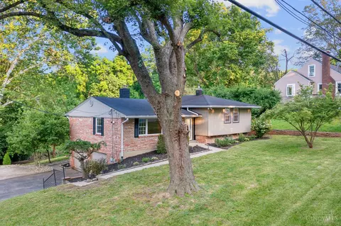 Exterior - 7611 State Rd, Cincinnati, OH 45255 photo 10 of 22