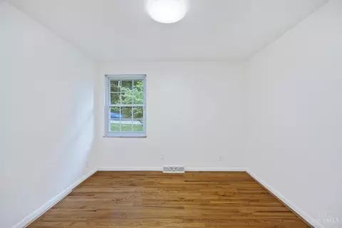 Bedroom - 7611 State Rd, Cincinnati, OH 45255 photo 1 of 6