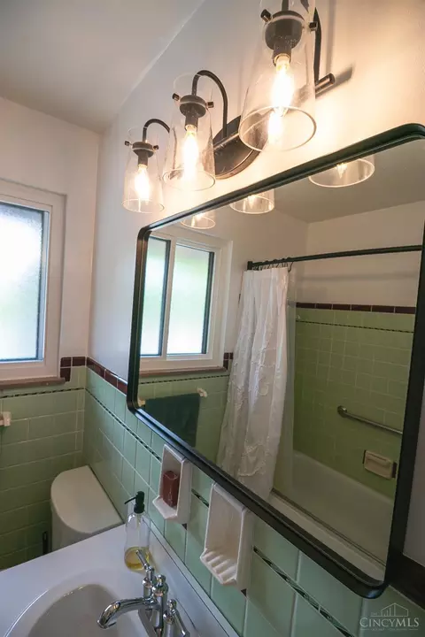 Bath - 3773 Belfast Ave, Cincinnati, OH 45236 photo 2 of 2