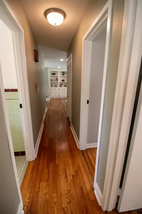 Entry Way - 3773 Belfast Ave, Cincinnati, OH 45236 photo 1 of 1