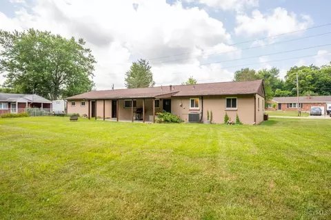 Exterior - 3918 Michael Dr, Cincinnati, OH 45255 photo 5 of 12
