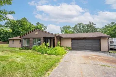 Exterior - 3918 Michael Dr, Cincinnati, OH 45255 photo 4 of 12