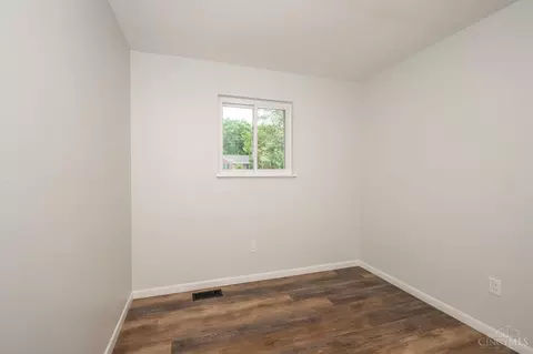 Bedroom - 3918 Michael Dr, Cincinnati, OH 45255 photo 1 of 11