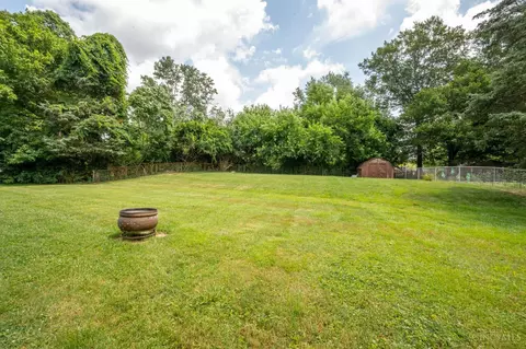 Exterior - 3918 Michael Dr, Cincinnati, OH 45255 photo 3 of 12