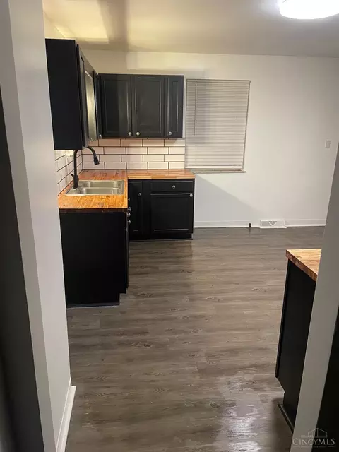 Kitchen - 3369 Ninann Ct, Cincinnati, OH 45211 photo 1 of 3